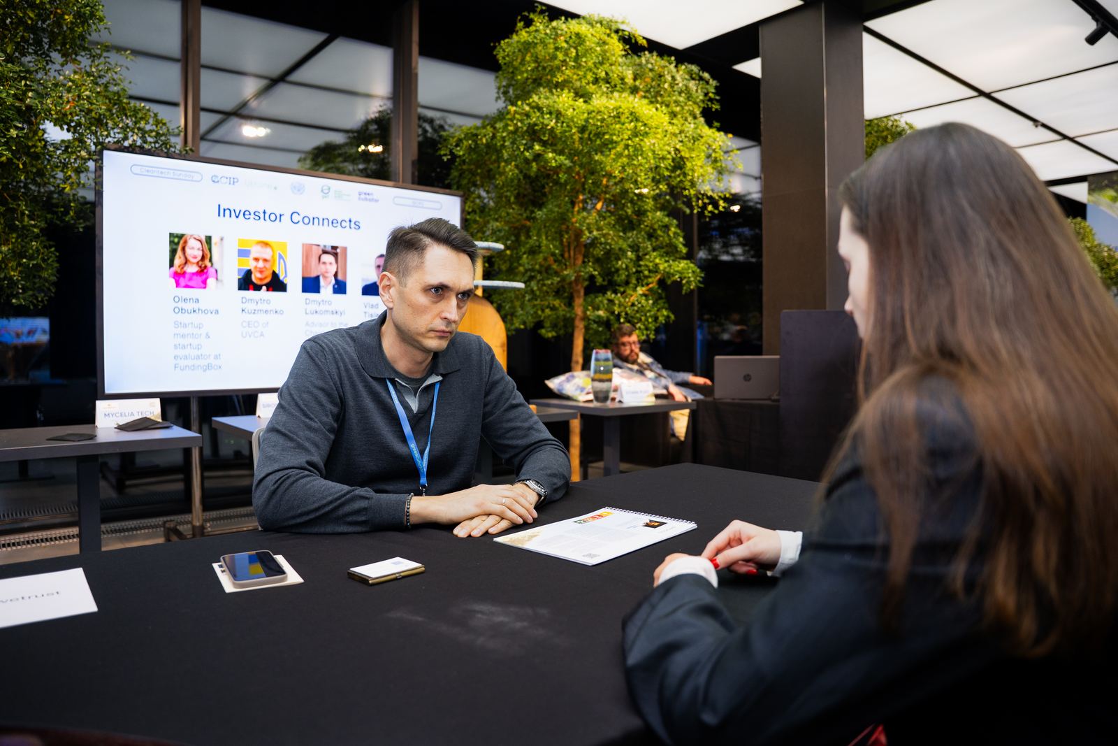 Зустріч учасника програми з інвестором у форматі InvestorConnect