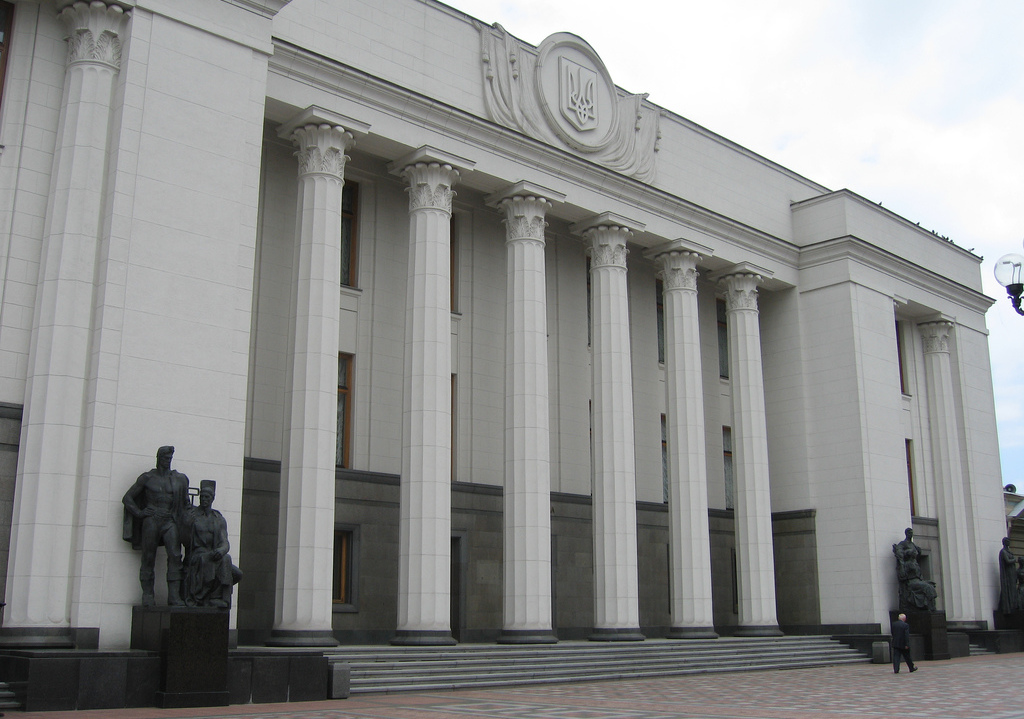 Верховна Рада продовжила дію пільг на ввезення електромобілів до 2022 року